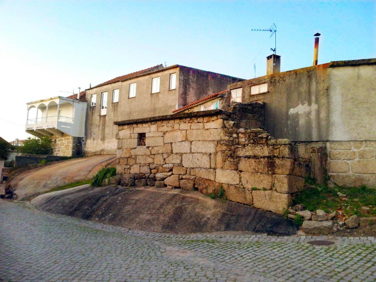 La Villa De Travancinha Exterior photo